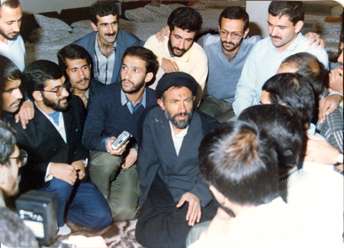 مهمترین جلوه ابوترابی همدلی و همدردی کردن بود مهمترین جلوه ابوترابی همدلی و همدردی کردن بود