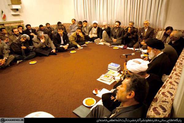 دیدار شاعران با رهبر