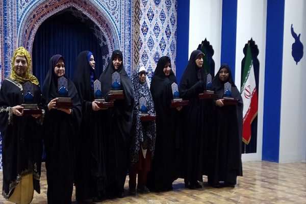 بانوی مسلمان تایلندی جایزه جهانی گوهرشاد را دریافت کرد بانوی مسلمان تایلندی جایزه جهانی گوهرشاد را دریافت کرد