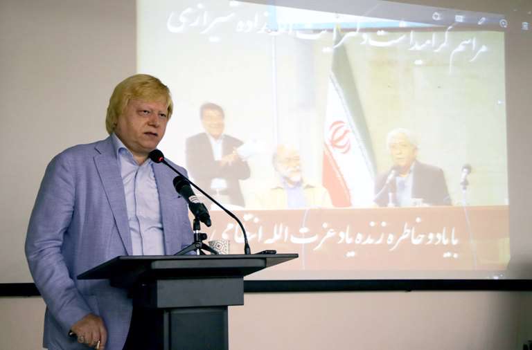 عطر وجودی مرحوم شیرازی و انتظامی تا سالها باقی است عطر وجودی مرحوم شیرازی و انتظامی تا سالها باقی است
