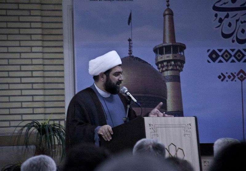 شهاب مرادی: کرامت یعنی عبور از بدیهای مردم شهاب مرادی: کرامت یعنی عبور از بدیهای مردم