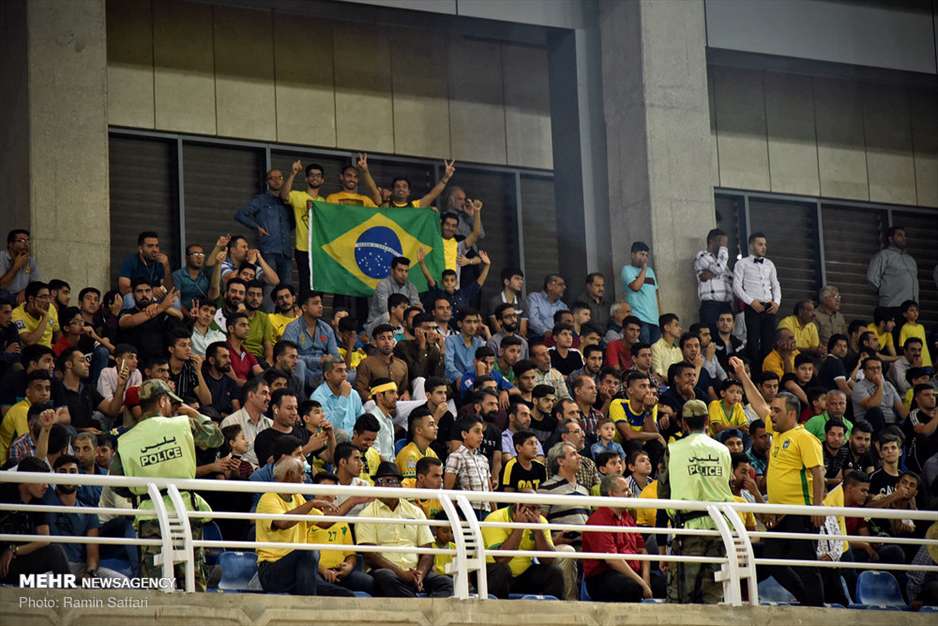 دیدار تیم های پدیده و صنعت نفت آبادان