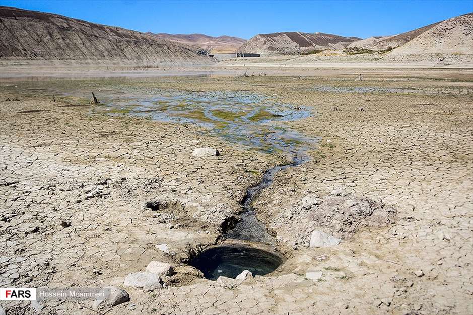 کاهش سطح آب سد «بارزو»