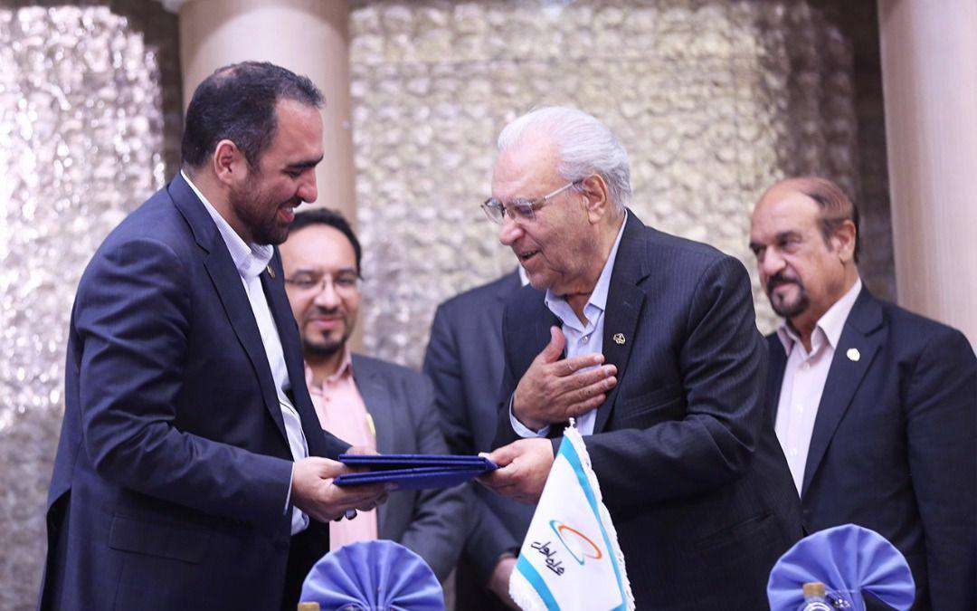 مشارکت همراه اول در نوسازی مدارس مناطق زلزله زده همزمان با جشن ۲۴سالگی مشارکت همراه اول در نوسازی مدارس مناطق زلزله زده همزمان با جشن ۲۴سالگی