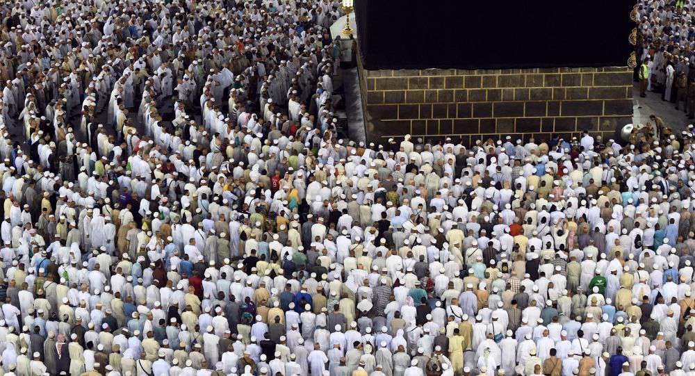 مهم ترین بخش سفر حج، مانور سیاسی آن است مهم ترین بخش سفر حج، مانور سیاسی آن است