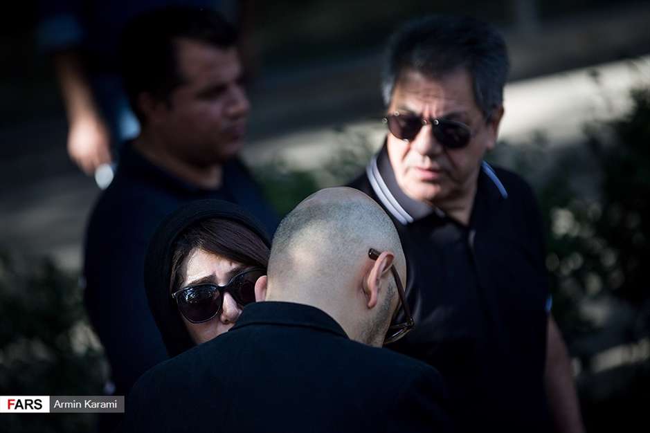 مراسم تشییع آقای بازیگر