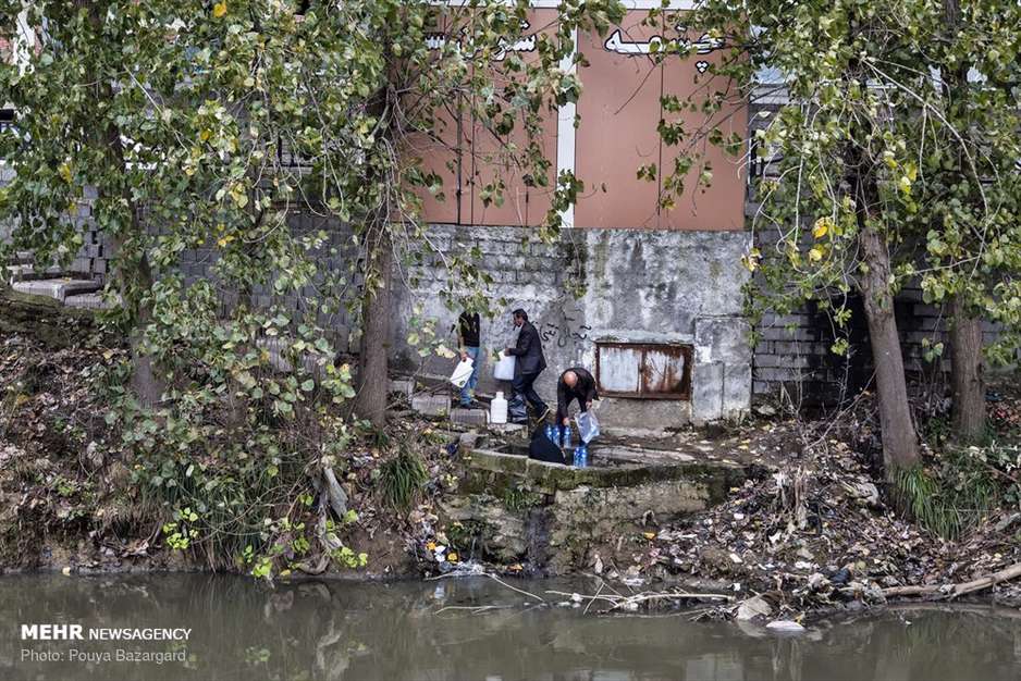 رودهایی خالی از گوهر و زر