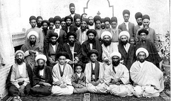غرب گرایی یا سنتی متشرع غرب گرایی یا سنتی متشرع