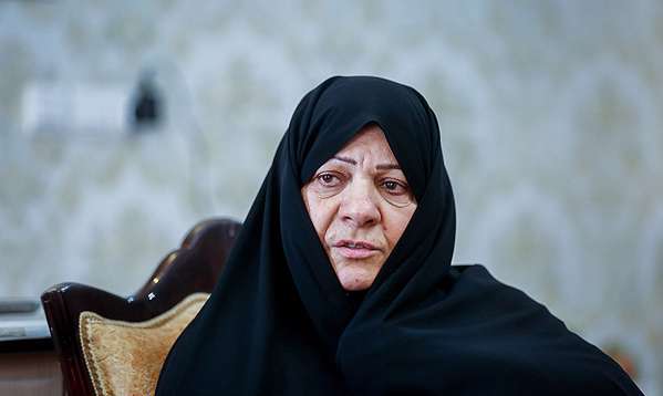 اشکهایی که پس از ۳۵ سال در فراق فرزند سرازیر است اشکهایی که پس از ۳۵ سال در فراق فرزند سرازیر است