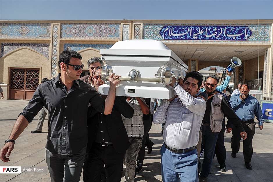 تشییع پیکر «سید ضیاءالدین دُرّی» در شیراز