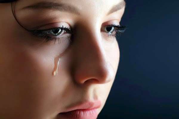 دلایل گریه کردن خانمها دلایل گریه کردن خانمها