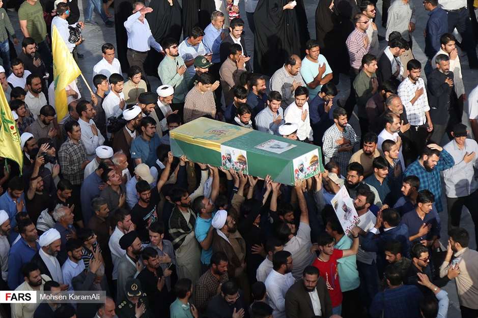 تشیع پیکر شهید مدافع حرم زینبیون در قم