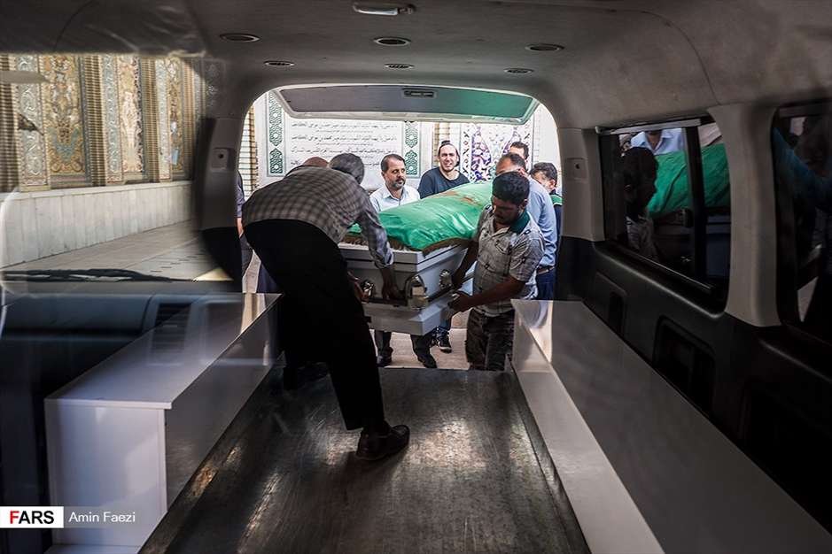 تشییع پیکر «سید ضیاءالدین دُرّی» در شیراز