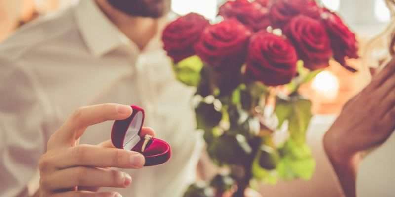 اشتباهاتی بزرگ در اولین قرار دو نفره با خواستگارتان اشتباهاتی بزرگ در اولین قرار دو نفره با خواستگارتان
