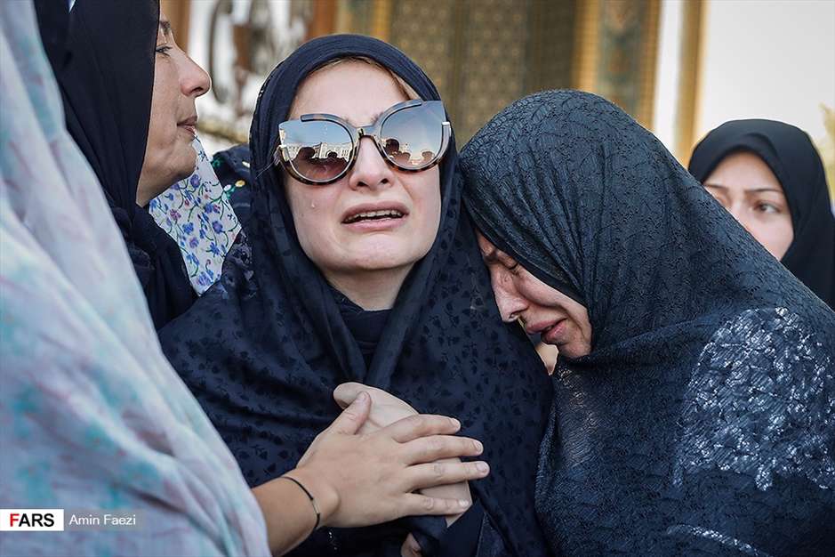 تشییع پیکر «سید ضیاءالدین دُرّی» در شیراز