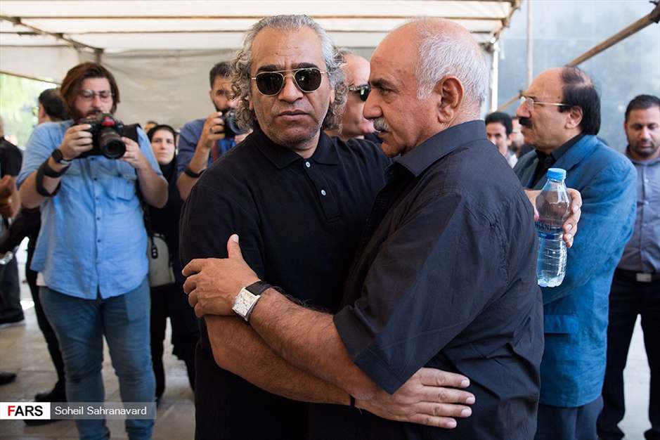 مراسم تشییع آقای بازیگر