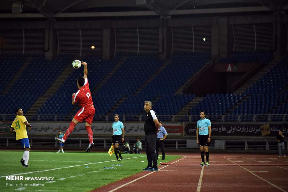 دیدار تیم های پدیده و صنعت نفت آبادان