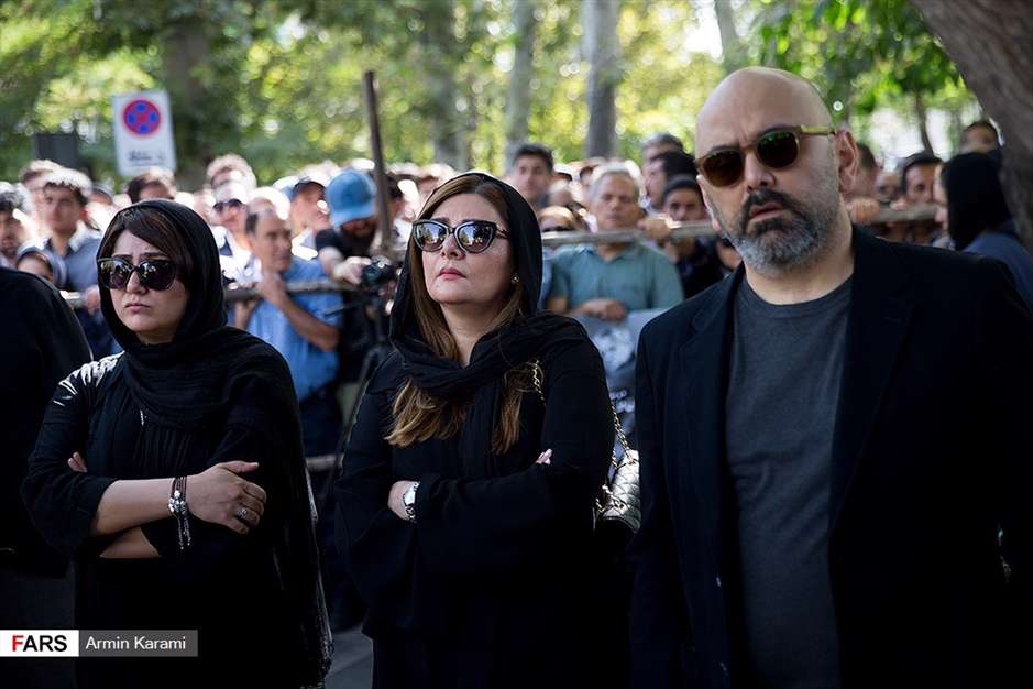 مراسم تشییع آقای بازیگر