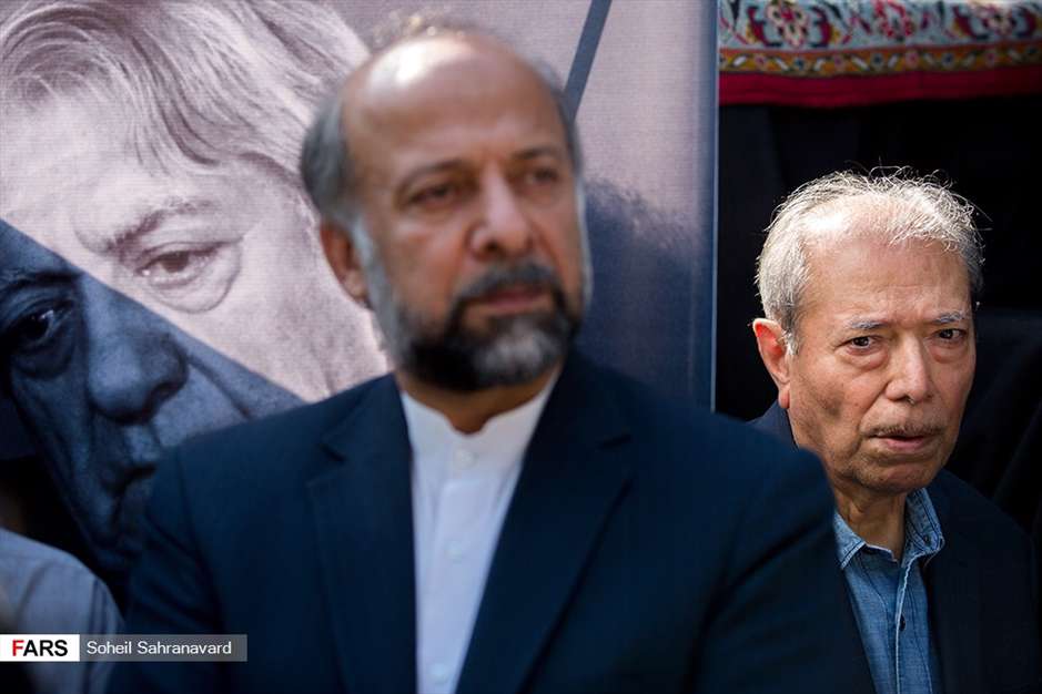 مراسم تشییع آقای بازیگر