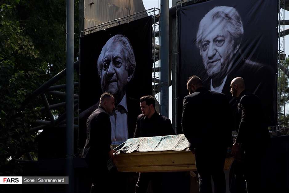 مراسم تشییع آقای بازیگر