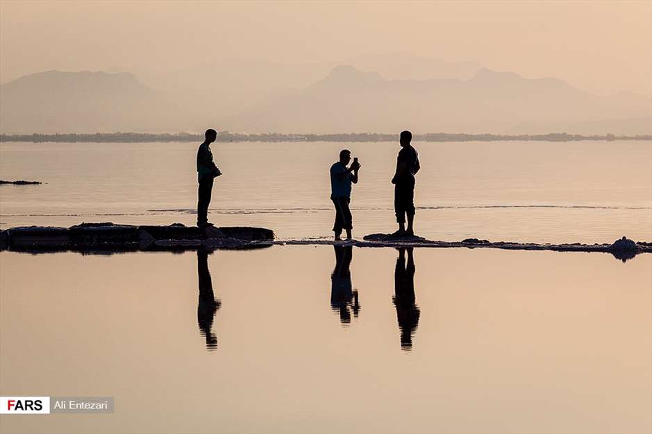 مسافران تابستانی دریاچه ارومیه