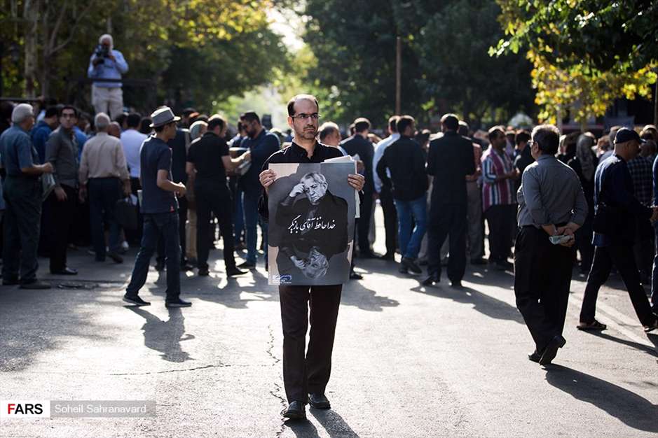 مراسم تشییع آقای بازیگر