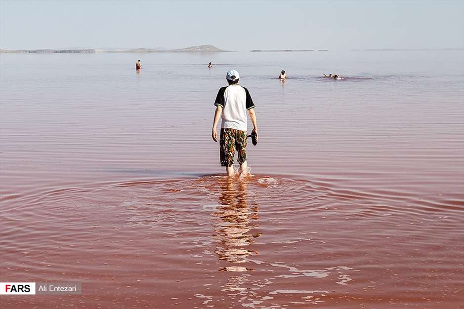 مسافران تابستانی دریاچه ارومیه