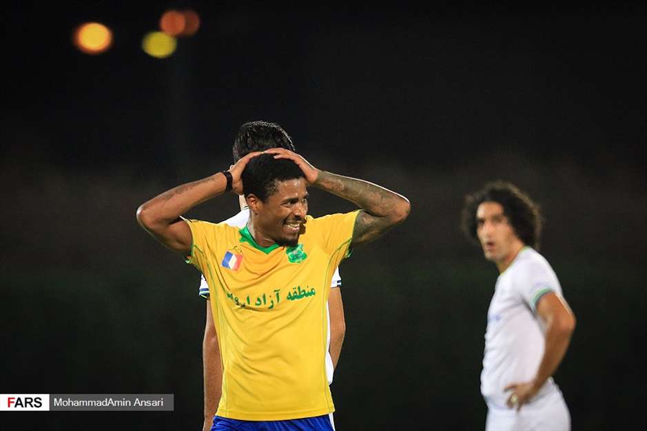 لیگ‎ برترفوتبال/ صنعت نفت ۲ ـ استقلال خوزستان ۲