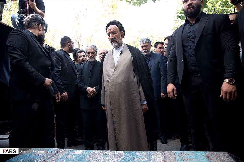 مراسم تشییع آقای بازیگر