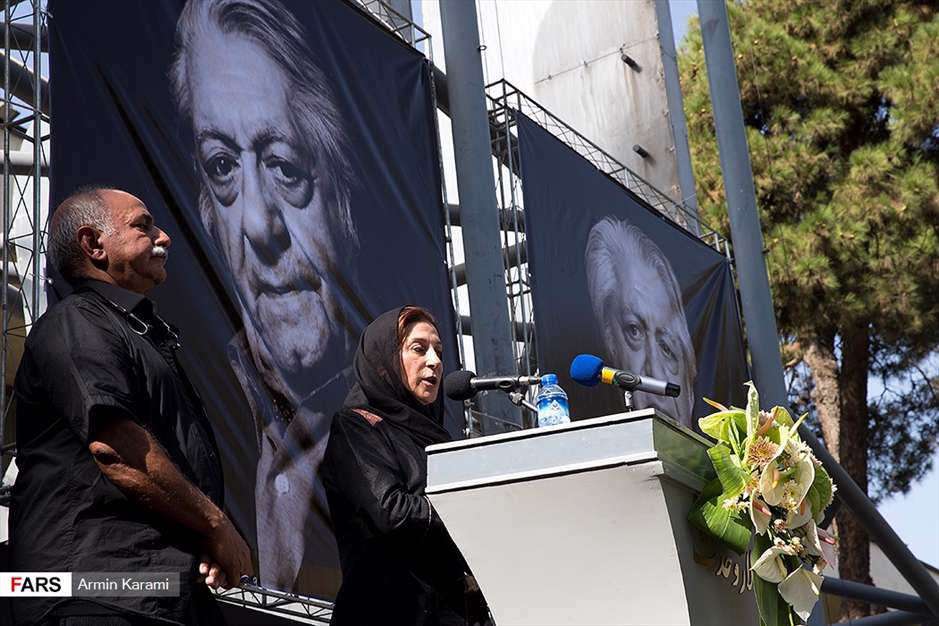 مراسم تشییع آقای بازیگر