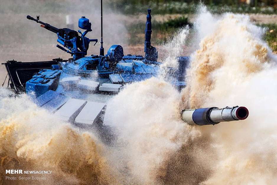 مسابقه تانک ها در روسیه