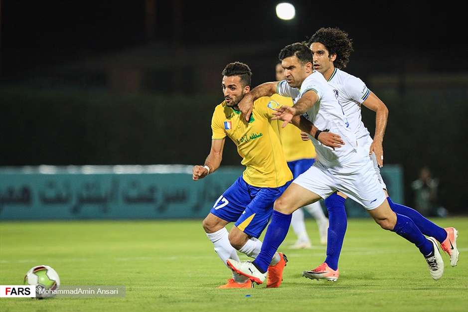 لیگ‎ برترفوتبال/ صنعت نفت ۲ ـ استقلال خوزستان ۲