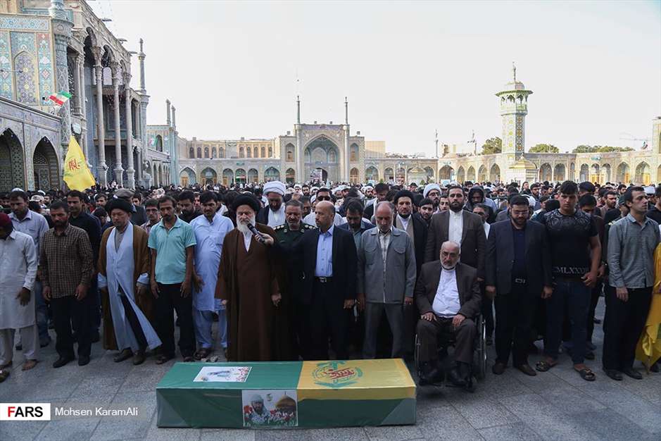 تشیع پیکر شهید مدافع حرم زینبیون در قم