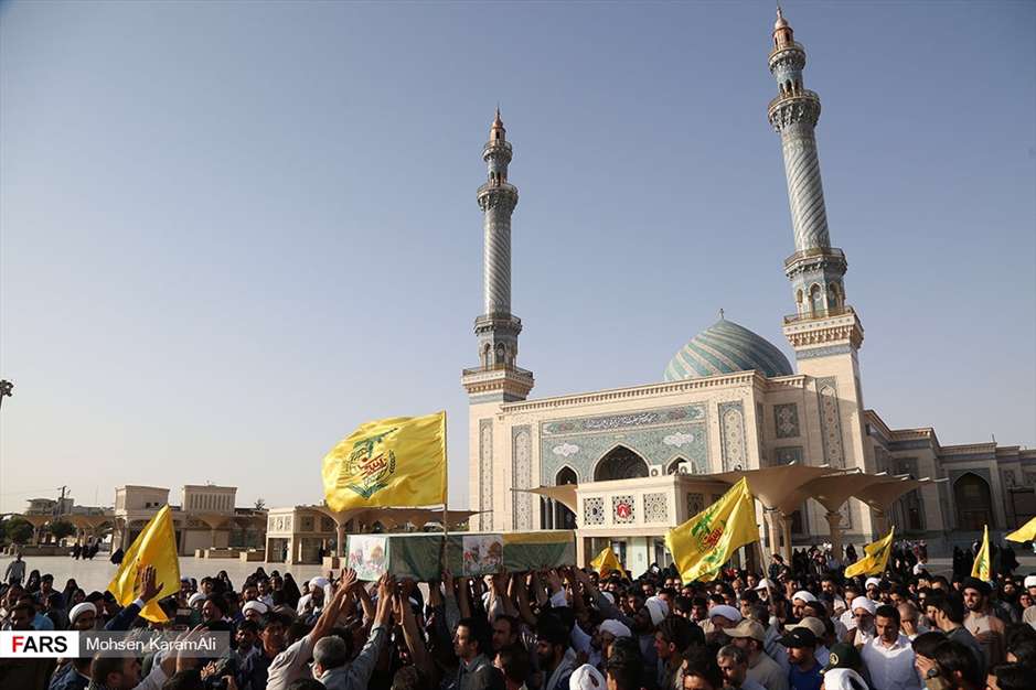 تشیع پیکر شهید مدافع حرم زینبیون در قم