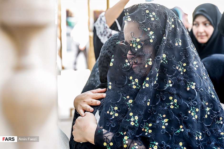 تشییع پیکر «سید ضیاءالدین دُرّی» در شیراز