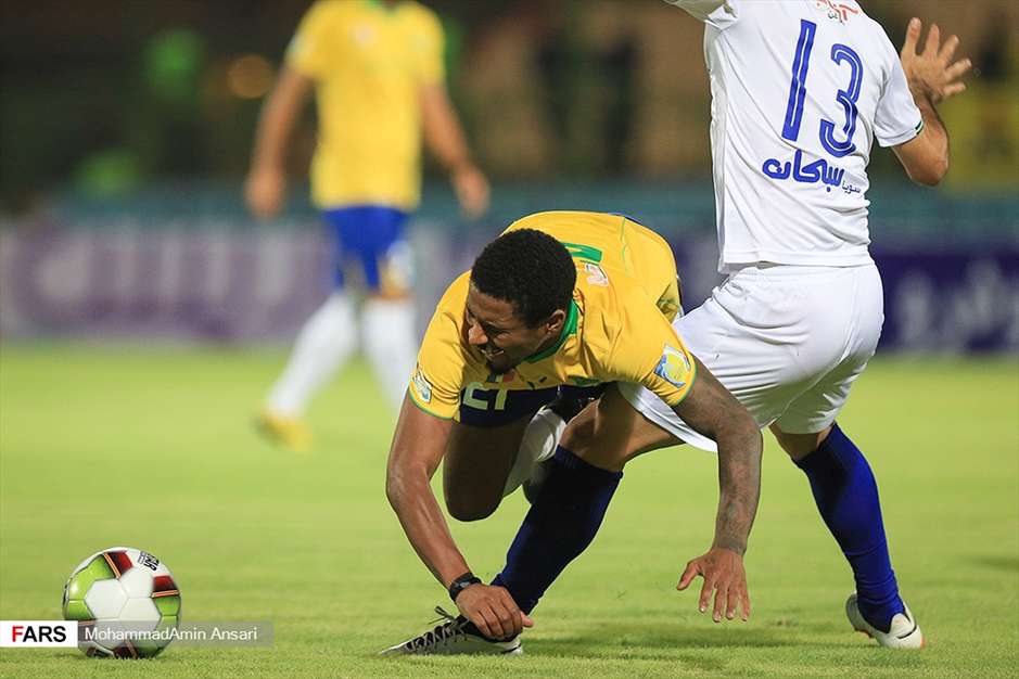 لیگ‎ برترفوتبال/ صنعت نفت ۲ ـ استقلال خوزستان ۲