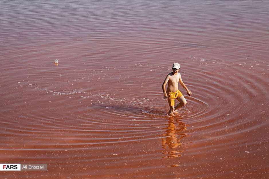 مسافران تابستانی دریاچه ارومیه