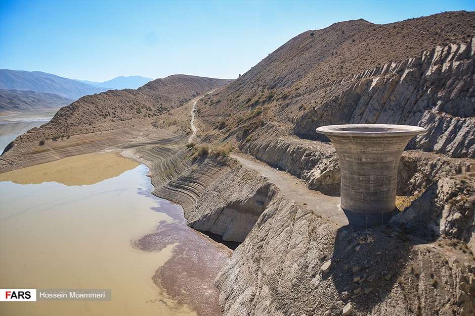 کاهش سطح آب سد «بارزو»