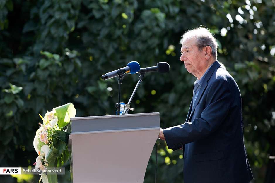 مراسم تشییع آقای بازیگر