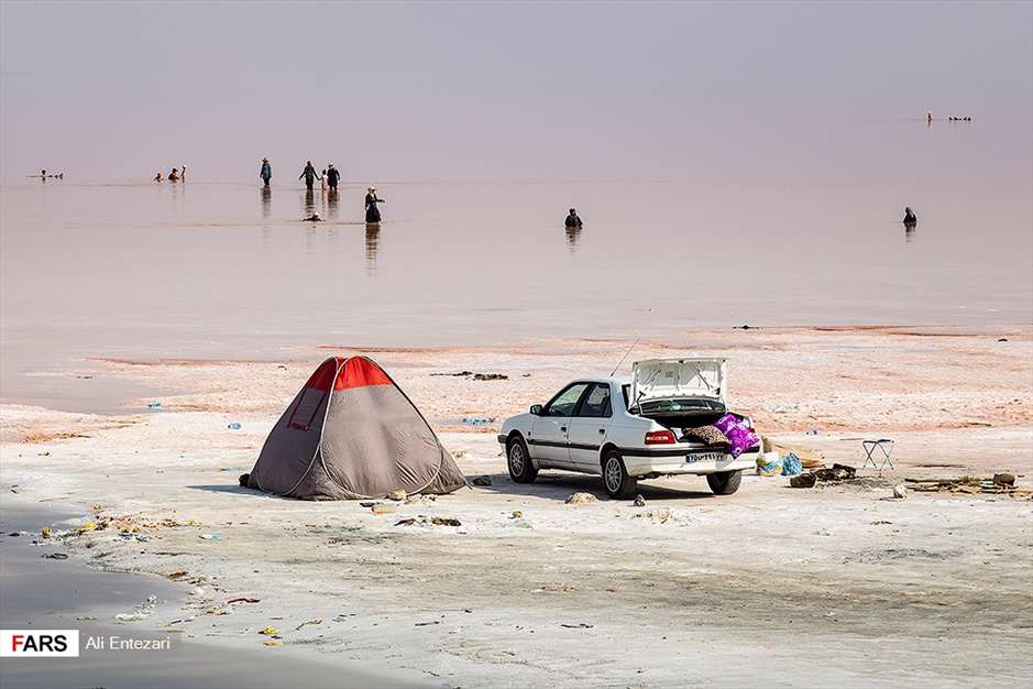 مسافران تابستانی دریاچه ارومیه
