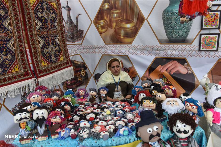 نمایشگاه توانمندی‌های روستاییان و عشایر استان فارس