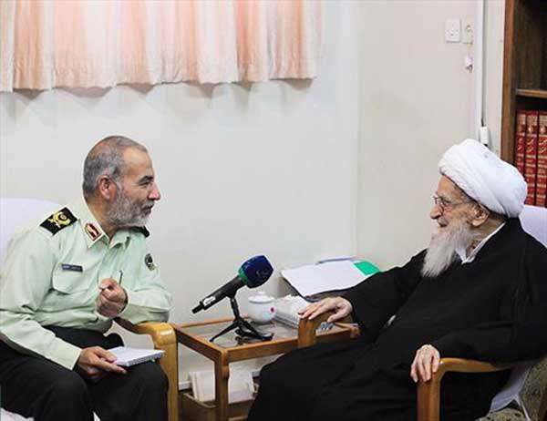لزوم توجه به جنبه های معنوی و اخلاقی در قم؛ از نیروی انتظامی رضایت داریم لزوم توجه به جنبه های معنوی و اخلاقی در قم؛ از نیروی انتظامی رضایت داریم