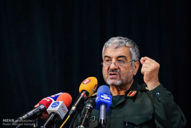 تهدید ایران به جنگ از سوی دشمنان تهدید ایران به جنگ از سوی دشمنان