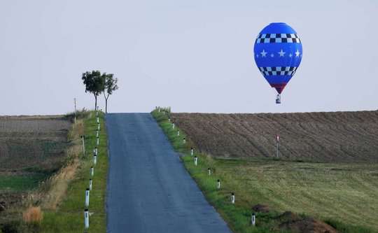  bato-adv تصاویری از مسابقه جهانی بالون ها در اتریش‎
