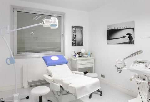 طراحی زیبای یک کلینک زیبایی توسط «LGLO» 