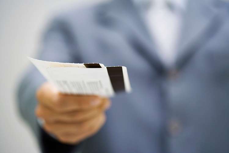 انتقاد عضو هیات عامل سازمان فناوری اطلاعات از فیلتر سایتهای فروش بلیت هواپیما انتقاد عضو هیات عامل سازمان فناوری اطلاعات از فیلتر سایتهای فروش بلیت هواپیما