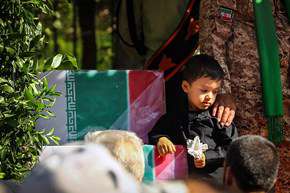 تشییع‎ پیکر ۱۳۵ شهید تا بهشت