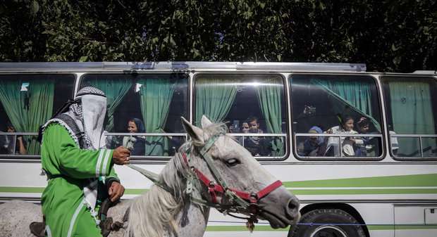 حرکت نمادین ورود کاروان امام حسین (ع) به کربلا