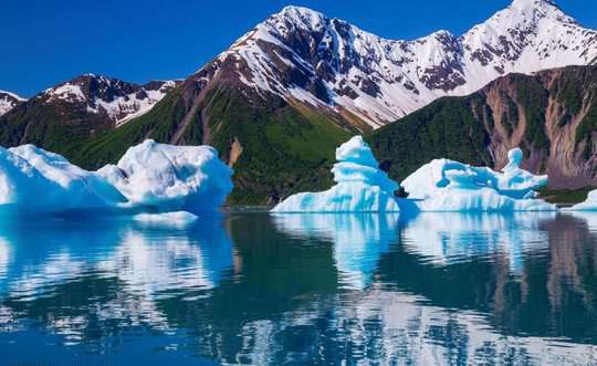 تصاویری از کوهای یخی 