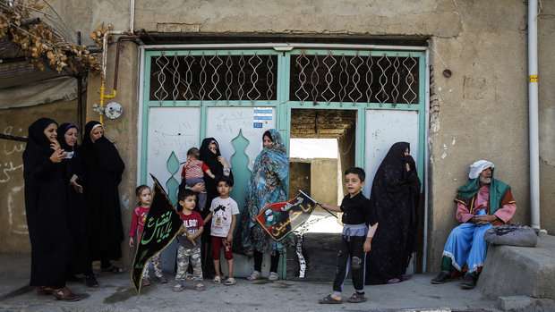 حرکت نمادین ورود کاروان امام حسین (ع) به کربلا